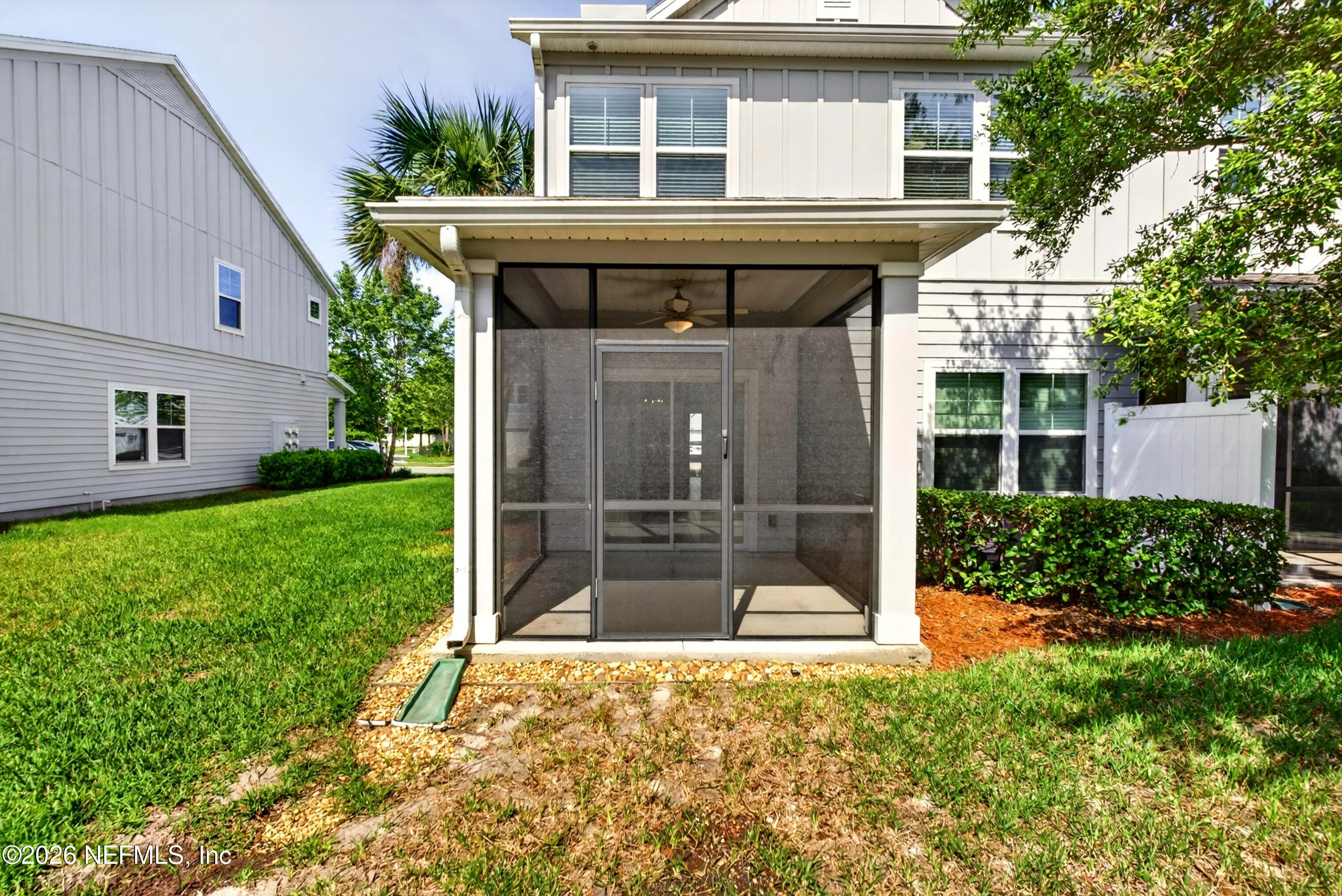 Clubhouse entrance at Pottsburg Pointe