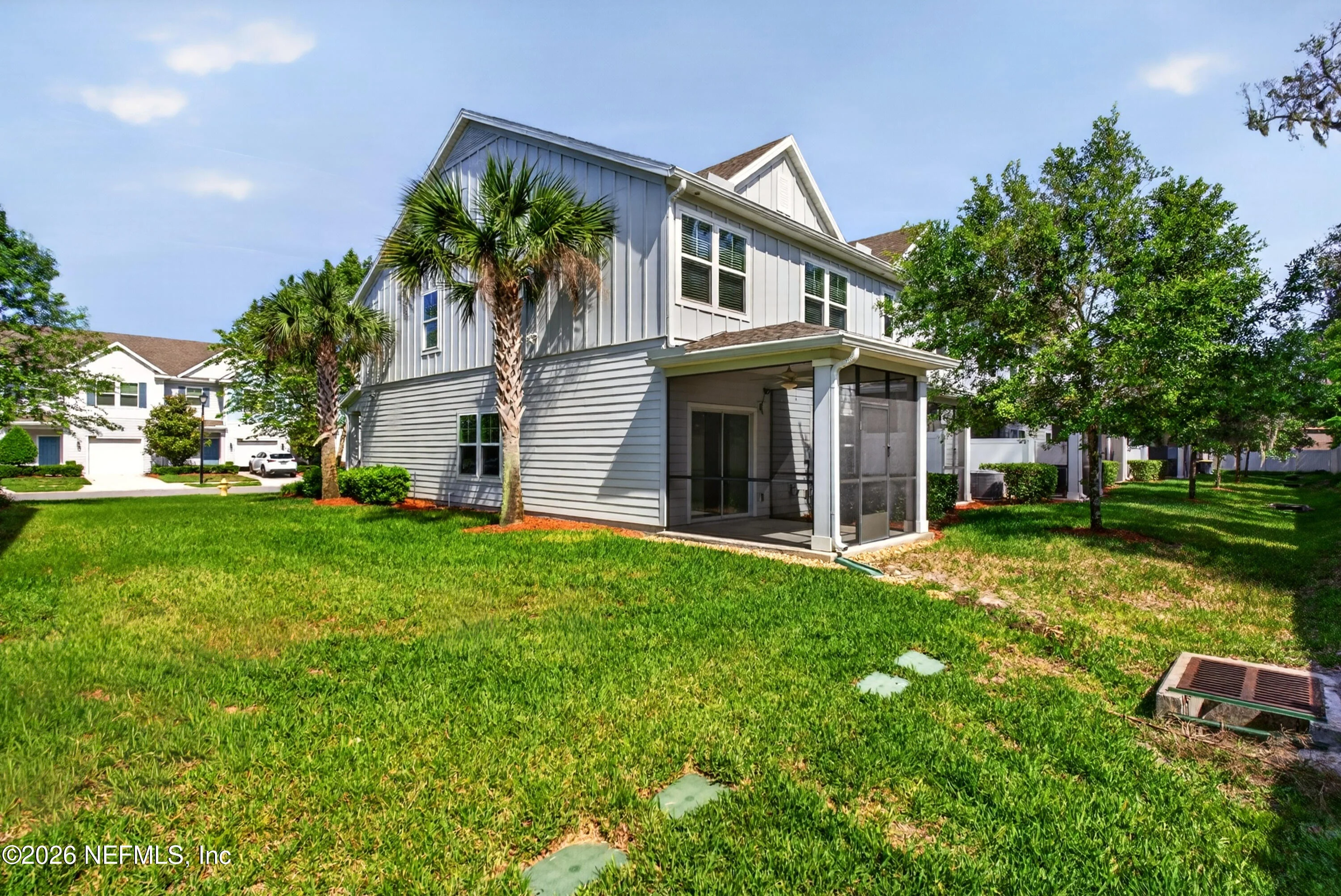 Lakes and amenities at Pottsburg Pointe