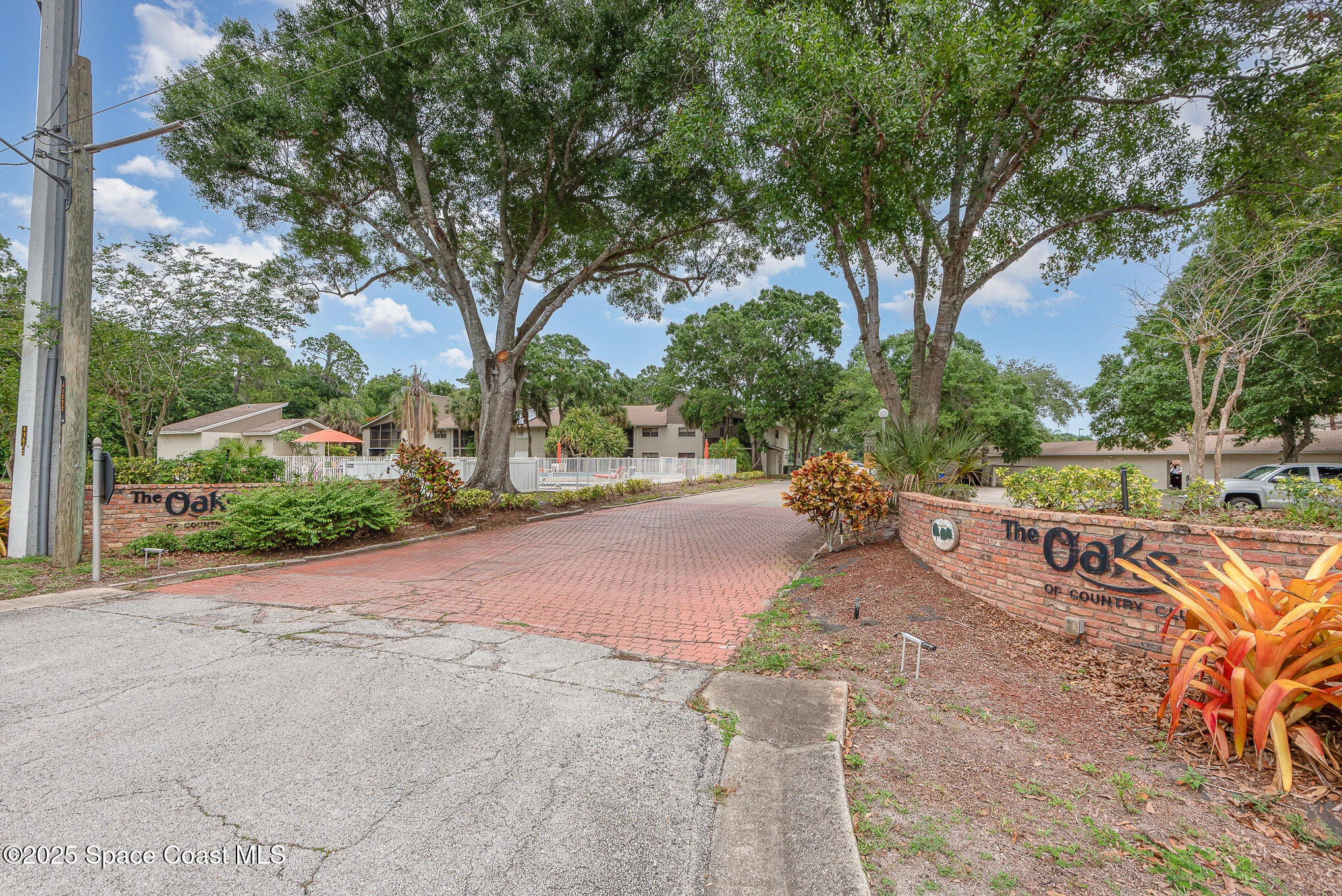 The Oaks at Rockledge Country Club