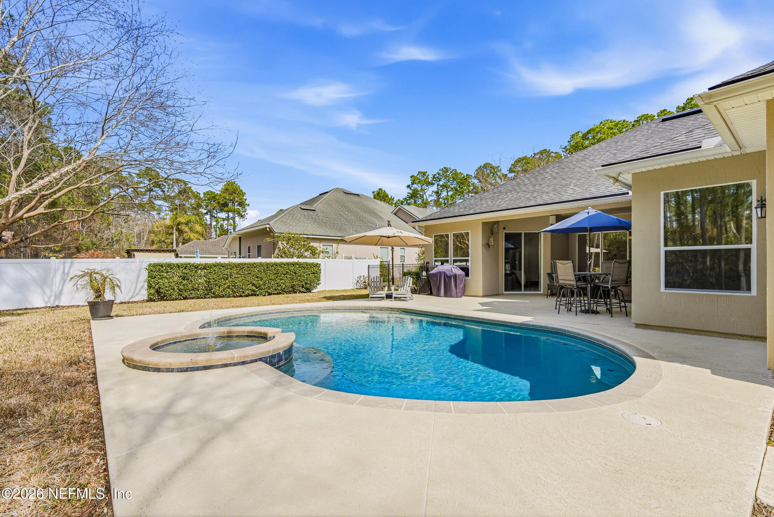 Homes along the fairways at Worthington Park